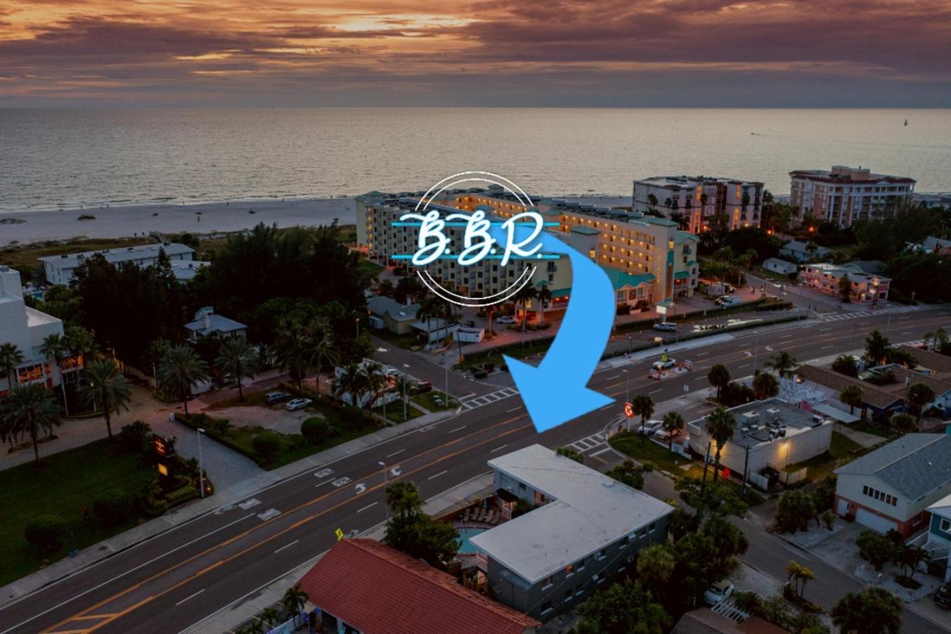Boutique Beach Retreat Сейнт Пийт Бийч Екстериор снимка